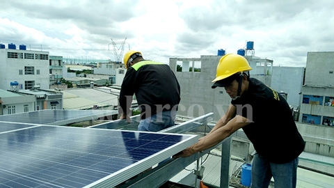 Hệ thống điện mặt trời hòa lưới 3kWp cho hộ gia đình anh Khoe tại huyện Bình Chánh TPHCM
