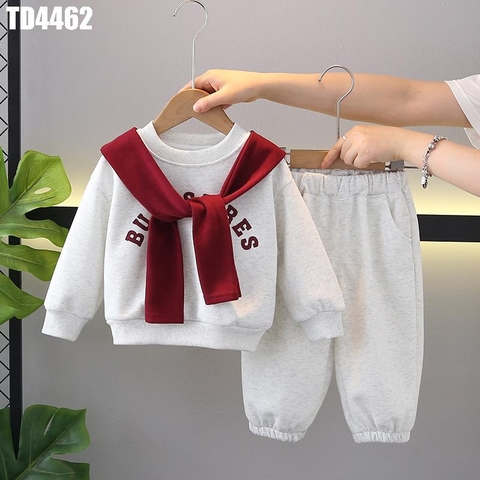 Set Áo In Chữ Khoác Vai Kèm Quần