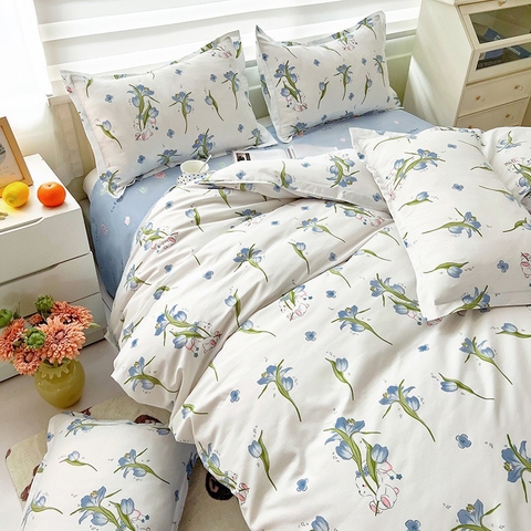 Bộ Chăn Ga Gối 5 Món Cotton Poly Hàn Quốc In Hình Thỏ Và Hoa Ly Xanh Phối Trên Nền Màu Trắng- CP1010