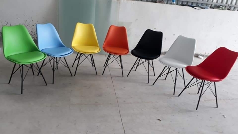 Ghế cafe Eames AE-08