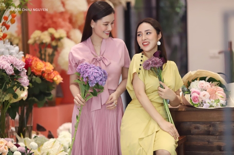 MẶC ĐẦM ĐẸP DẠO KHU VƯỜN MỘNG MƠ
