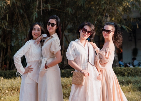 Tháng 3 tươi đẹp cùng HUYEN CHAU NGUYEN
