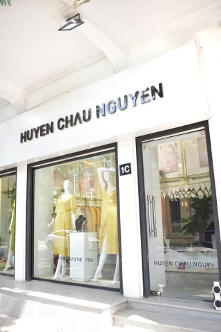 MỘT NGÀY CỦA HUYEN CHAU NGUYEN