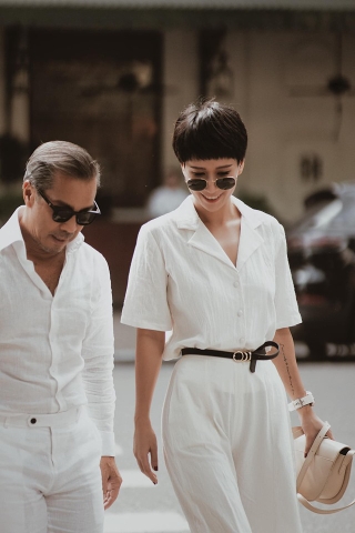 Chị Hằng Lê dạo phố cùng HUYEN CHAU NGUYEN