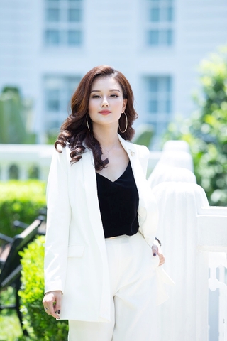 MC VTV Huyền Châu: