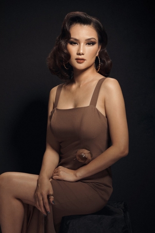 MC Huyền Châu: ‘Tôi không nhớ tủ đồ của mình có bao nhiêu áo’