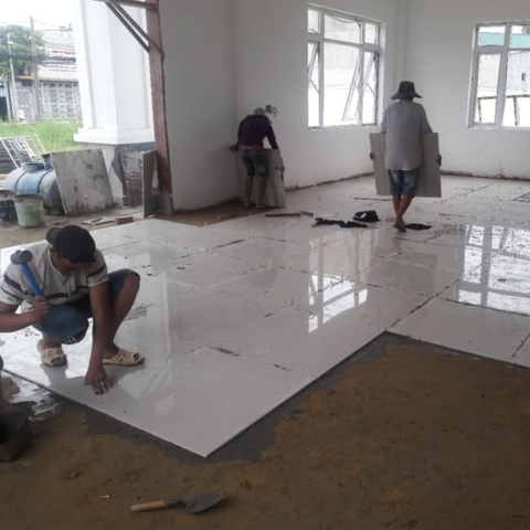 4 lý do khiến gạch lát nền phòng khách phải thay mới