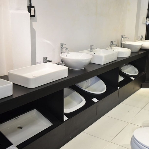 Thiết bị vệ sinh được làm từ chất liệu gì