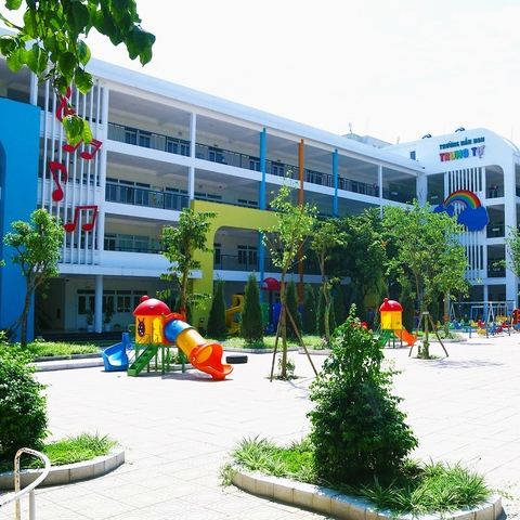 Mua thiết bị vệ sinh cho trường mầm non