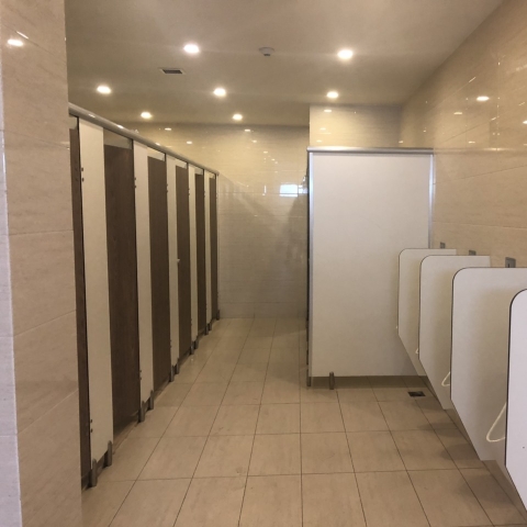 MỘT SỐ LOẠI VÁCH NGĂN NHÀ VỆ SINH ĐƯỢC ƯA CHUỘNG HIỆN NAY