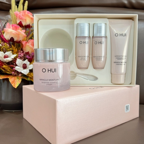 Bộ Kem Dưỡng Ẩm Ohui Miracle Moisture Ceramide Boosting Cream 60ml Special Set