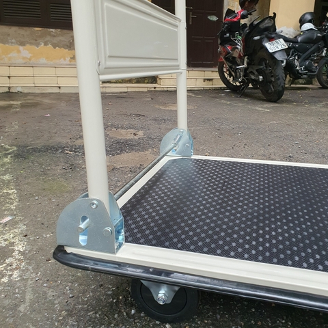 Xe đẩy hàng 4 bánh 300kg sàn thép FactDept FD300