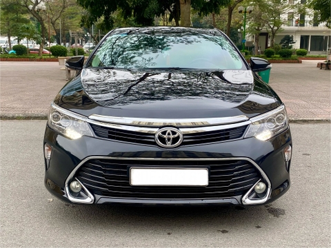 Toyota camry 2.0E một chủ từ đầu sản xuất 2019