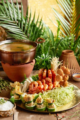 Lẩu tôm bầu Bếp Quán