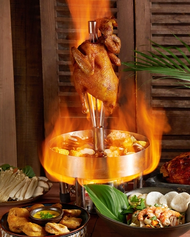 Lẩu Gà khiêu vũ bốc lửa