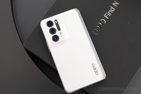 Trên tay OPPO Find N: Màn hình gập không nếp gấp, giá chỉ từ 27,9 triệu đồng