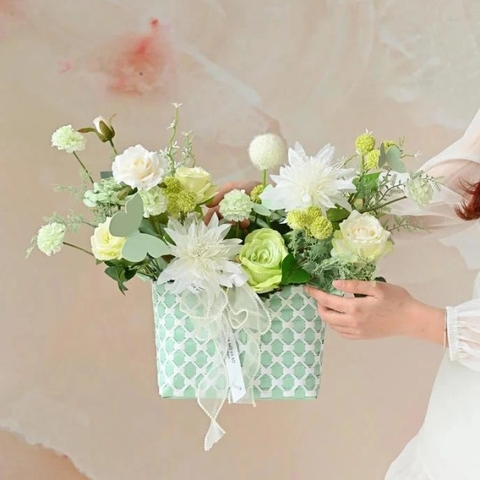 Flower Basket - Minty