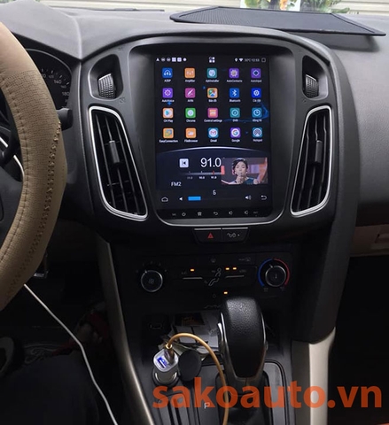 dvd android theo xe forcus