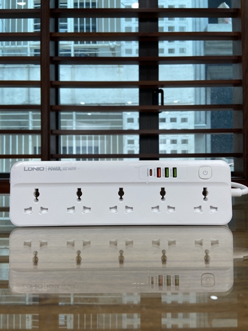 Ổ CẮM ĐIỆN ĐA NĂNG LDNIO SC5415 - 05 CHÂN CẮM 3 CHẤU + 03 CỔNG USB + 01 CỔNG TYPE C
