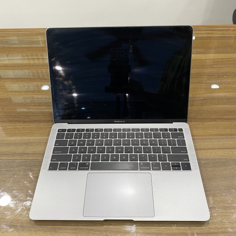 Macbook Air 2018 (Core i5 1.60GHz | RAM 8GB | SSD 256GB | 13.3 inch)