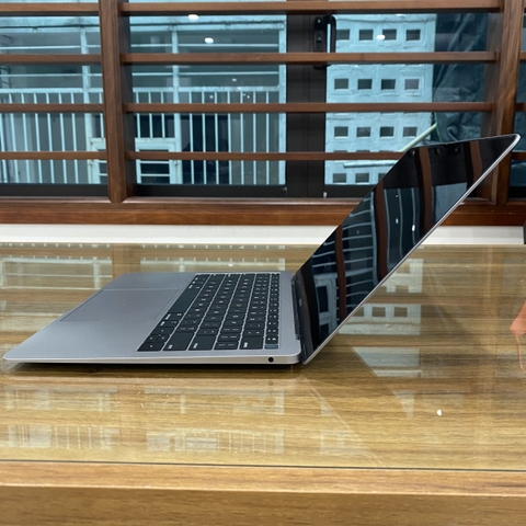 Macbook Air 2018 (Core i5 1.60GHz | RAM 8GB | SSD 256GB | 13.3 inch)