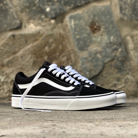 VANS OLD SKOOL 'BLACK WHITE' - VN000D3HY28