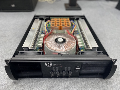 Cục đẩy 4 kênh MARTIN MA1300 ( 1300W / 1 kênh )