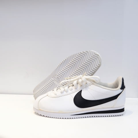 Nike Cortez white black