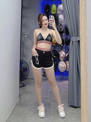 Áo Nữ Bra Weird Market Stripe Sport Shorts Raven Black