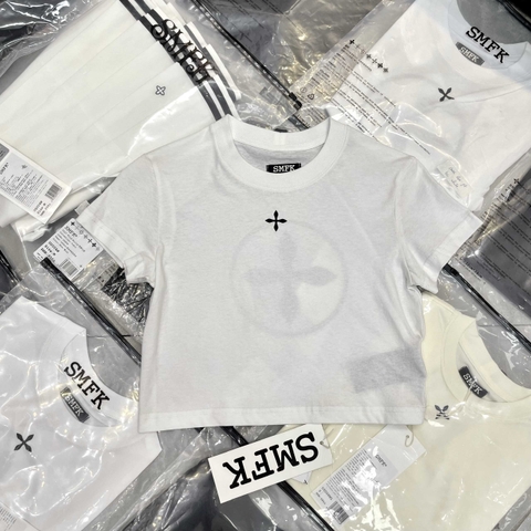 Áo Crop-top SMFK COMPASS CROSS White