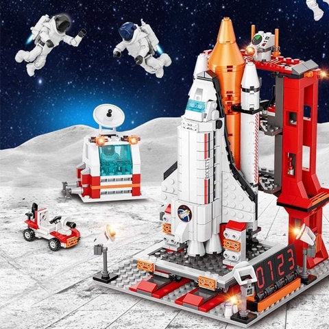 Bộ lego tàu vũ trụ không gian 3 phi hành gia Space Flight 886 pcs