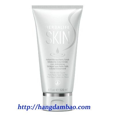 Instant Reveal Berry Scrub -Gel làm sạch tế bào chết