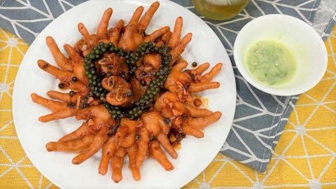 Cách làm chân gà sốt tiêu xanh cay bừng, hấp dẫn tại nhà