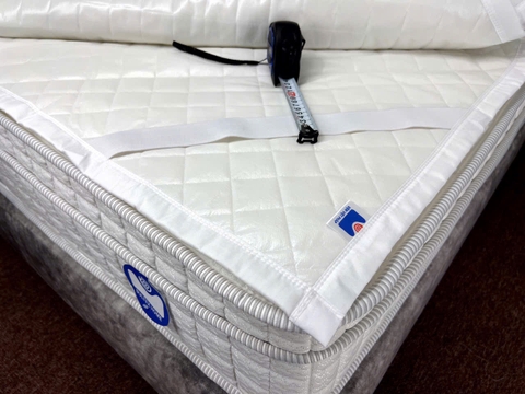 Tấm bảo vệ nệm chống thấm TC trắng 70% cotton 30% polyester BVD01 Đệm Việt Pháp