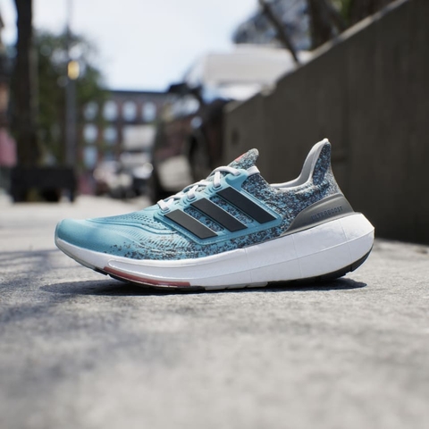 Giày chạy bộ unisex adidas ULTRABOOST 23 - IE1694