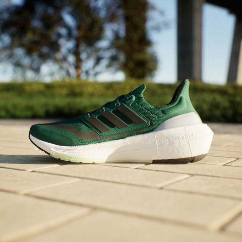 Giày chạy bộ ULTRABOOST LIGHT adidas nam ID3282