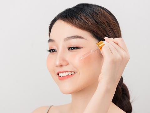 Top 5 loại serum cấp ẩm cho da dầu thử 1 lần mê luôn