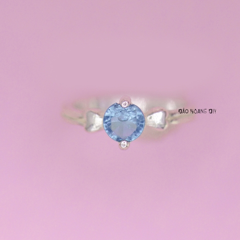 Nhẫn Bạc Trẻ Em Gắn Đá Màu Xanh Dương N2409040070