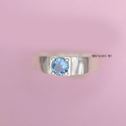 Nhẫn Bạc Trẻ Em Bé Trai Gắn Đá Chủ Xanh Dương N2409040073