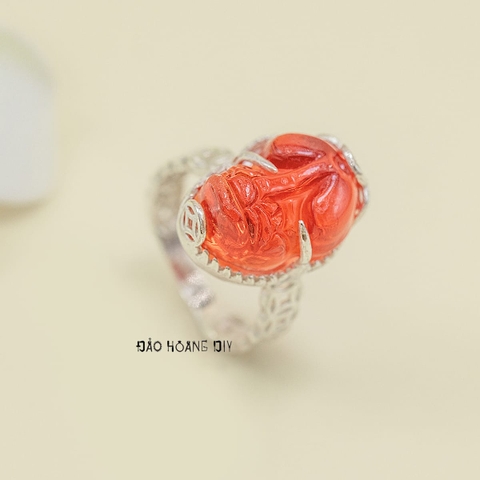 Nhẫn Bạc Nữ Phong Thủy Kim Tiền Tỳ Hưu Đá Đỏ N2412070023