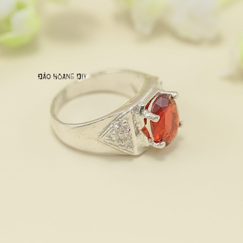 Nhẫn Bạc Trẻ Em Cho Bé Trai Đá Oval Đỏ Nổi Bật N2412070019