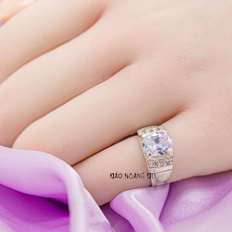 Nhẫn Bạc Trẻ Em Cho Bé Trai Đá Oval Trắng N2412070020