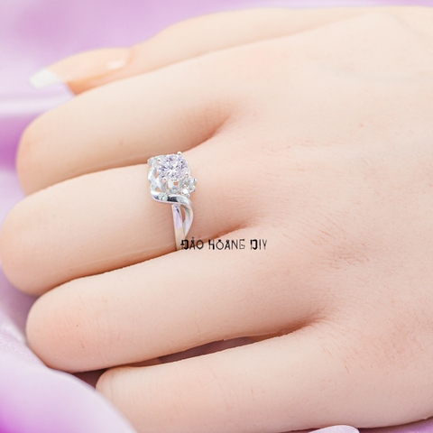Nhẫn Bạc Nữ Đá Ổ Cao 5.5 Ly Tinh Tế Thu Hút N2412110011