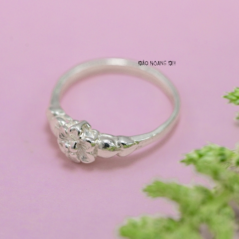 Nhẫn Bạc Trẻ Em Hình Hoa Mai N2409040039