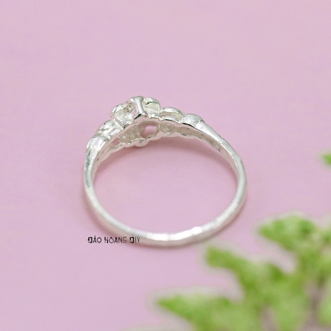 Nhẫn Bạc Trẻ Em Hình Hoa Mai N2409040039