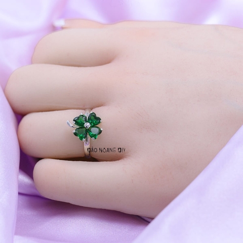Nhẫn Bạc Nữ Phong Thủy Đá Xanh Ngọc Hình Cỏ 4 Lá N2409050021