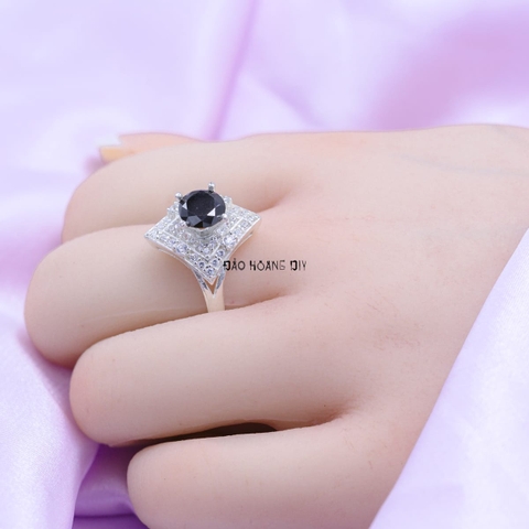 Nhẫn Bạc Nữ Phong Thủy Đá Đen N2409040119