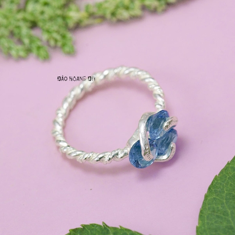 Nhẫn Bạc Nữ Phong Thủy Đá Xanh Dương N2409060008