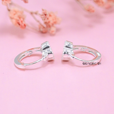 Bông Tai Bạc Nữ S925 Khong Tròn Cỏ 4 Lá Đính Đá Tấm Lung Linh H2410280010