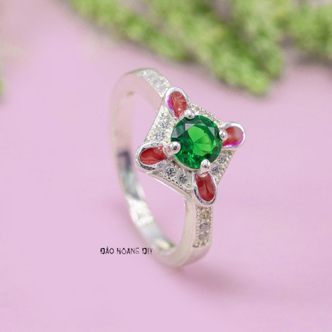 Nhẫn Bạc Nữ Phong Thủy Đá Xanh Ngọc N2409050017